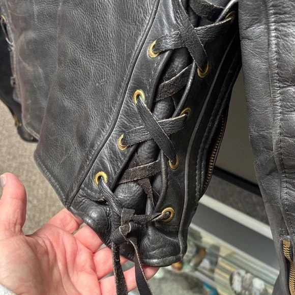 California Creations Women's Black Leather Jacket - Picture 7 of 15